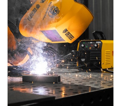 Аппарат инвертор. полуавтомат. сварки Mini MIG-140LFG, 140 А, ПВ 60%// Denzel