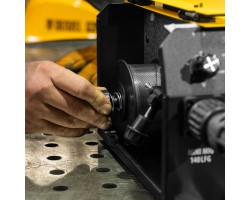 Аппарат инвертор. полуавтомат. сварки Mini MIG-140LFG, 140 А, ПВ 60%// Denzel-foto21