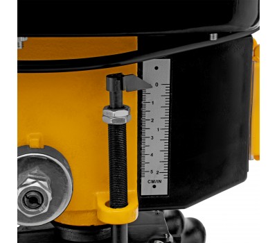 Станок сверлильный DDM-350L, 350 Вт, 13 мм, 5 ск., лазер, настольный Denzel Станок сверлильный DDM-350L, 350 Вт, 13 мм, 5 ск., лазер, настольный Denzel