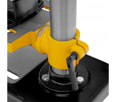 Станок сверлильный DDM-350L, 350 Вт, 13 мм, 5 ск., лазер, настольный Denzel Станок сверлильный DDM-350L, 350 Вт, 13 мм, 5 ск., лазер, настольный Denzel