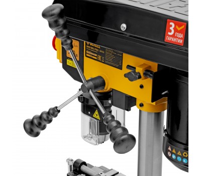 Станок сверлильный DDM-350L, 350 Вт, 13 мм, 5 ск., лазер, настольный Denzel Станок сверлильный DDM-350L, 350 Вт, 13 мм, 5 ск., лазер, настольный Denzel
