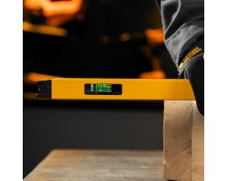 Уровень алюминиевый, магнит, фрезерованный, 3 глазка (1 зеркал.) 0,5 мм/м, 600 мм Denzel-foto15