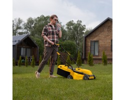 Газонокосилка электрическая GMC-1200, шир.,32см, 1200 Вт, 3 уров., травосб. 30 л Denzel-foto26