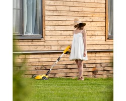 Портативная аккумуляторная газонокосилка CLM-22, Li-ion, 20В, 220 мм // Denzel-foto24