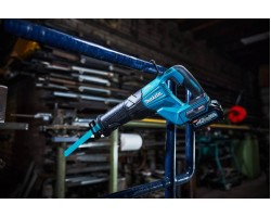 Аккумуляторная сабельная пила Makita XGT JR001GZ-foto6
