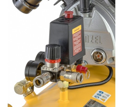 Компрессор воздушный DKV2200/100, Х-PRO 2.2 кВт, 400 л/мин, 100л Denzel