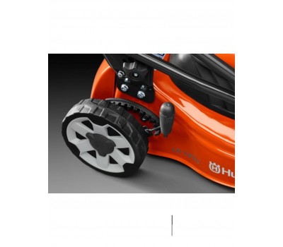 Газонокосилка аккумуляторная Husqvarna LC 141Li