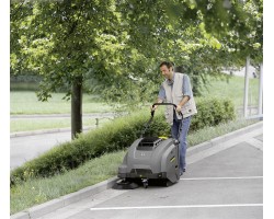 Подметально-Всасывающая МашинаKM 75/40 W G-foto2